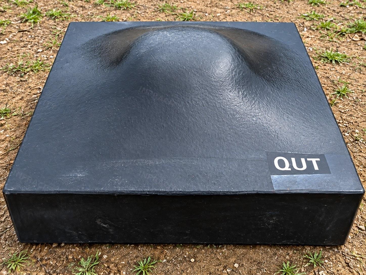 10 kg TNT: Liquid Armor–coated block, no perforation